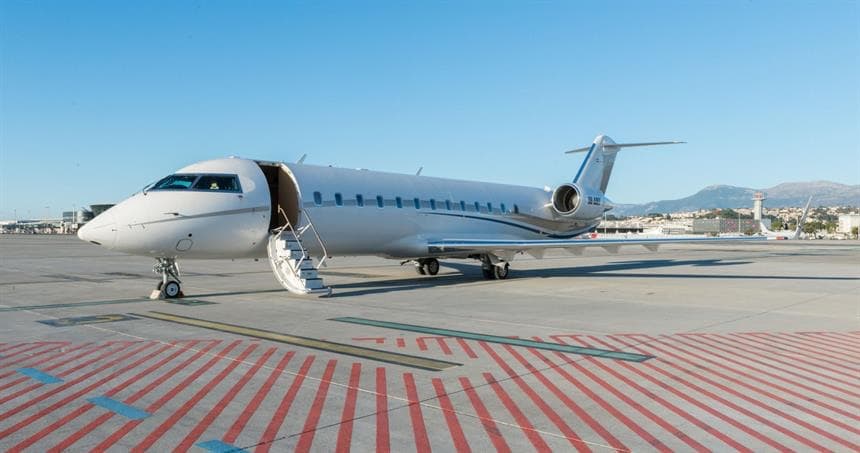 Bombardier Challenger 850